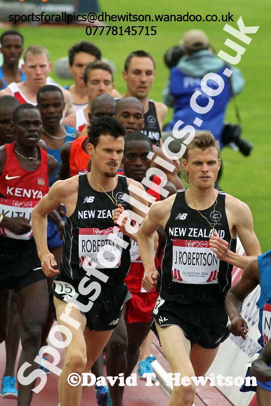 The brothers Zane and Jake Robertson (New Zealand) in the 5000 metres, 2014 Commonwealth Marathon, Glasgow. Photo: David T. Hewitson/Sports for All Pics